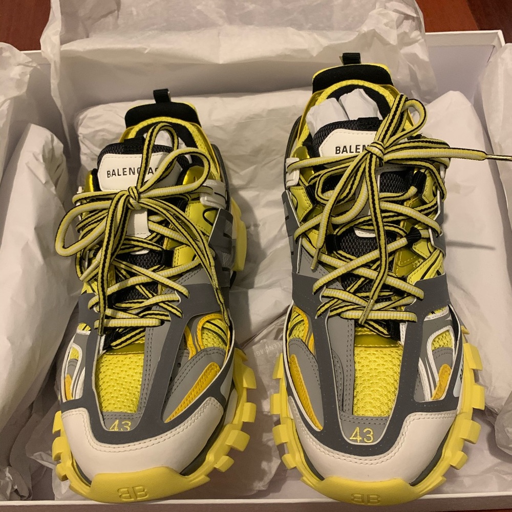 Balenciaga track runner